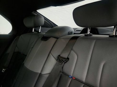 Used 2026 BMW 740i xDrive AWD/4WD image 44