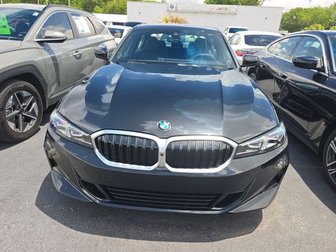 Used 2025 BMW 330i Sedan RWD image 3