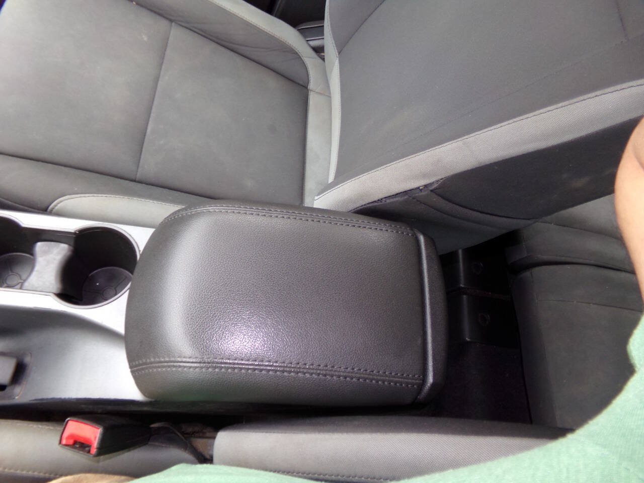 Used 2015 Ford Escape S FWD image 53