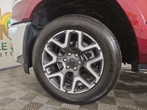 Used 2025 RAM 1500 Laramie AWD/4WD image 34