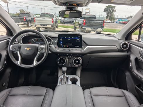 Used 2024 Chevrolet Blazer LT AWD/4WD image 12