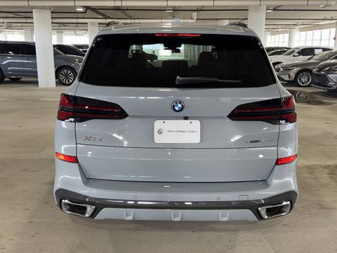 New 2026 BMW X5 xDrive50e w/ Executive Package image 6
