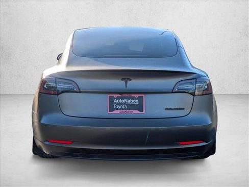 Used 2021 Tesla Model 3 Performance image 7