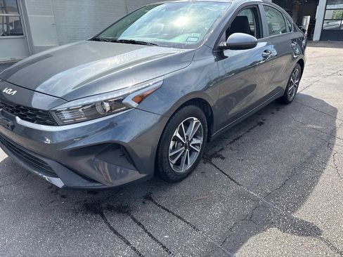 Used 2024 Kia Forte LXS FWD image 7