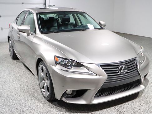 Used 2014 Lexus IS 350 w/ Navigation Package RWD image 5