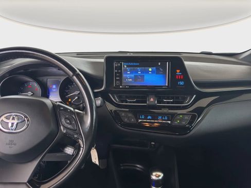 Used 2018 Toyota C-HR XLE FWD image 14
