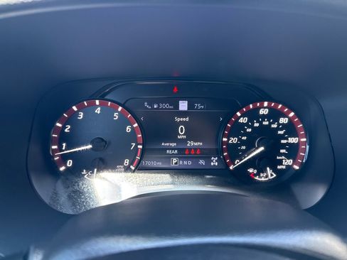 Used 2024 Nissan Frontier PRO-4X w/ Pro Premium Package AWD/4WD image 15