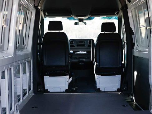 New 2025 Mercedes-Benz Sprinter 2500 image 19