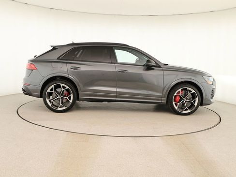 New 2026 Audi RS Q8 performance image 8