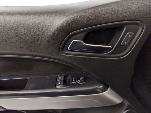 Used 2018 Chevrolet Colorado ZR2 image 18