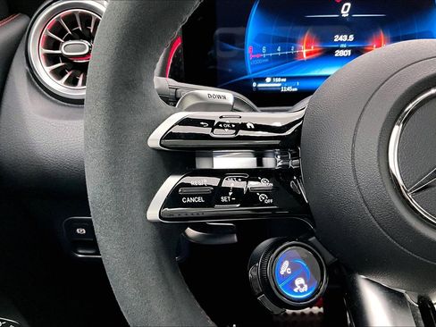 Used 2026 Mercedes-Benz GLB 35 AMG 4MATIC image 20