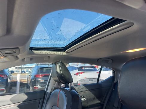 Certified 2023 Nissan Sentra SR w/ SR Premium Package image 8