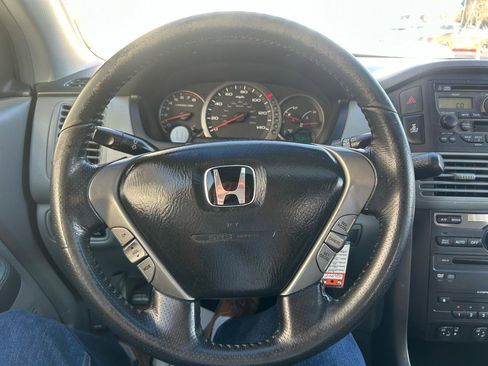 Used 2005 Honda Pilot EX-L image 11