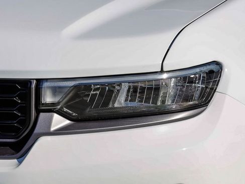 New 2026 Jeep Grand Cherokee L Limited image 4