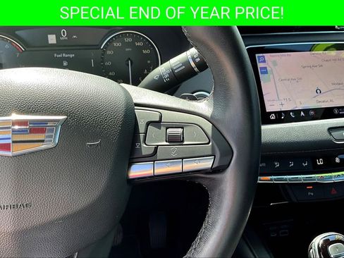 Used 2023 Cadillac XT4 Premium Luxury image 12