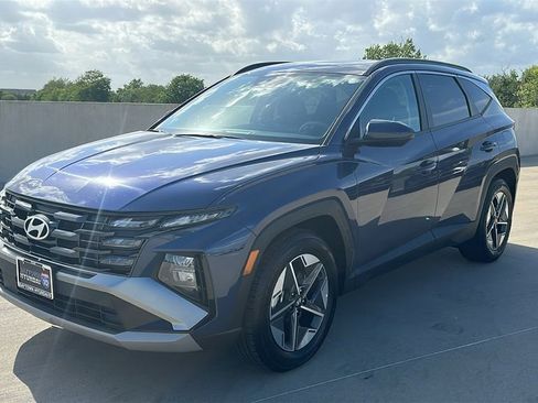 Certified 2025 Hyundai Tucson SEL image 8