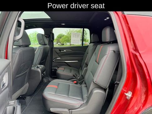 Certified 2024 Chevrolet Traverse RS AWD/4WD image 9