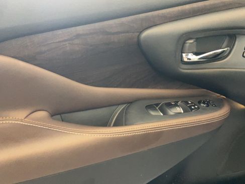 Used 2024 Nissan Murano Platinum w/ Cargo Package FWD image 26