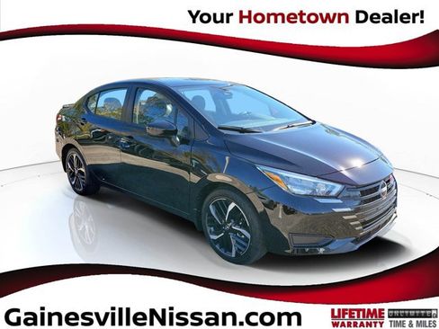 Used 2025 Nissan Versa SR w/ Trunk Package FWD image 1