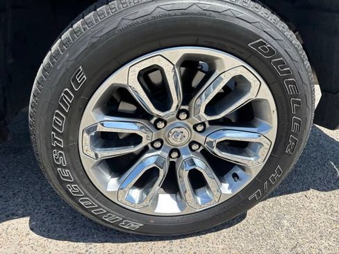 Used 2023 RAM 1500 Laramie AWD/4WD image 14