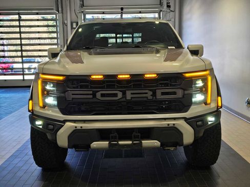 Used 2025 Ford F150 Raptor image 10