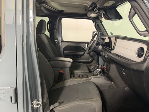 Used 2025 Jeep Wrangler Unlimited Sport S 4xe AWD/4WD image 34