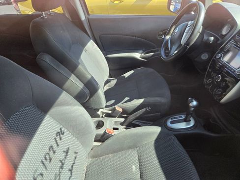 Used 2016 Nissan Versa Note SV FWD image 4