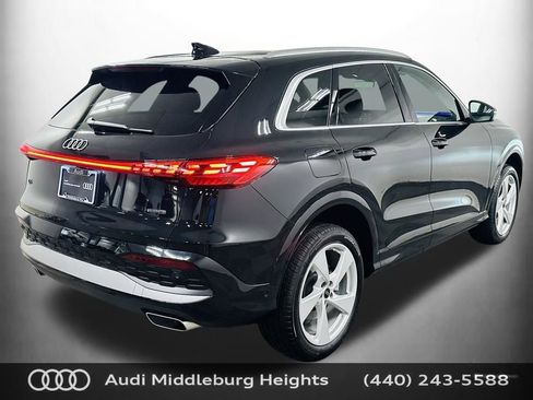 Certified 2025 Audi Q5 Premium w/ Premium Plus AWD/4WD image 7