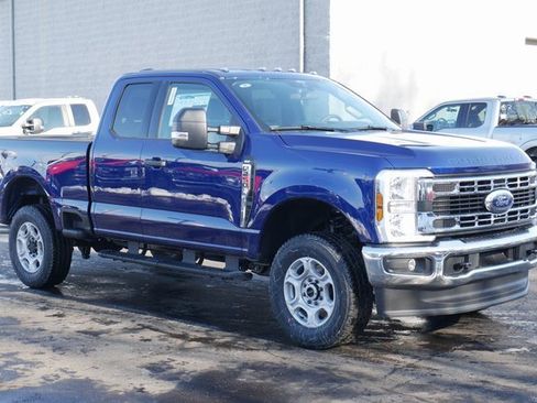 New 2026 Ford F250 XLT w/ FX4 Off-Road Package image 5