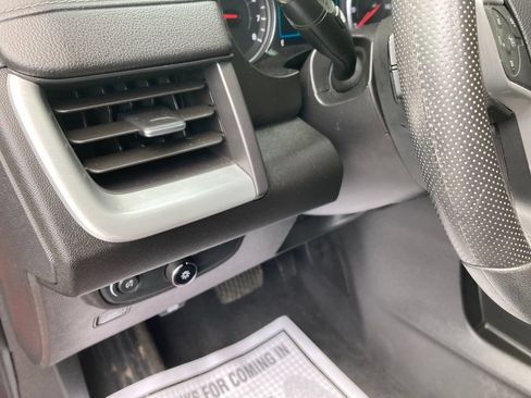 Used 2022 GMC Terrain SLE w/ Driver Convenience Package AWD/4WD image 18