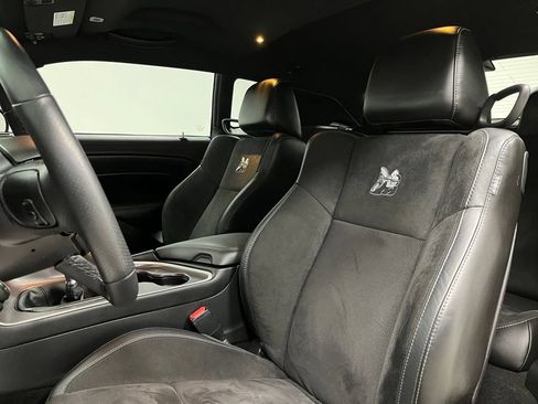 Used 2022 Dodge Challenger R/T Scat Pack w/ Shaker Package RWD image 22