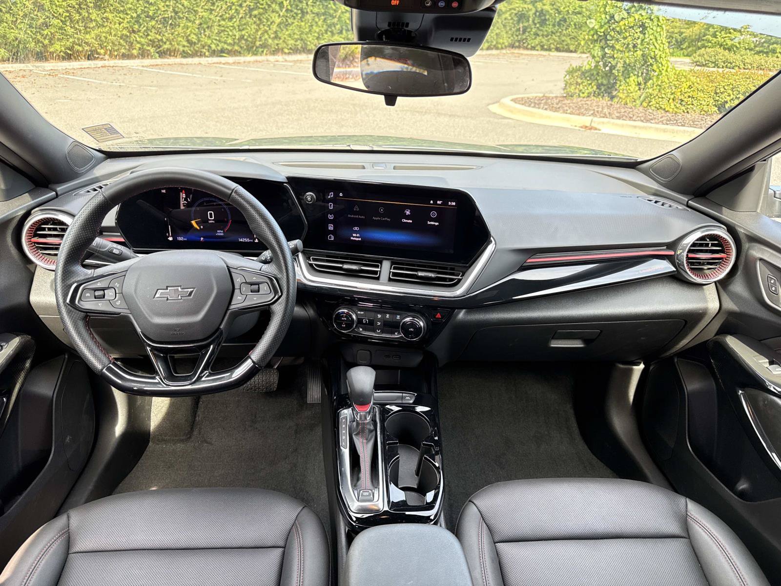 Used 2025 Chevrolet Trax RS w/ Driver Confidence Package FWD image 12