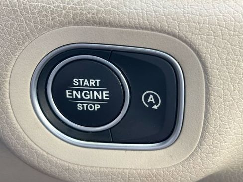 Used 2022 Mercedes-Benz GLE 350 image 30