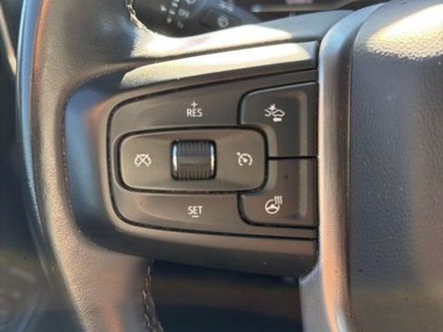 Used 2024 GMC Sierra 1500 SLT image 19