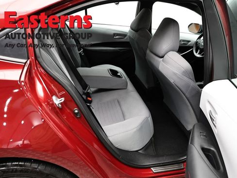 Used 2025 Toyota Corolla SE FWD image 21