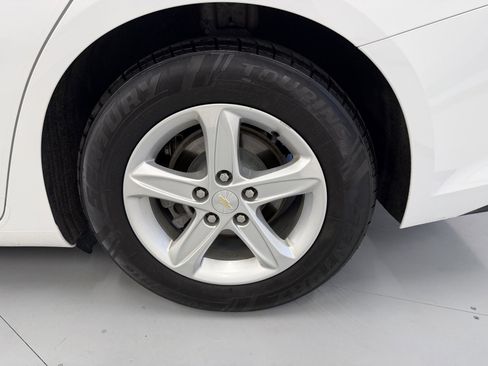 Used 2020 Chevrolet Malibu LS image 47