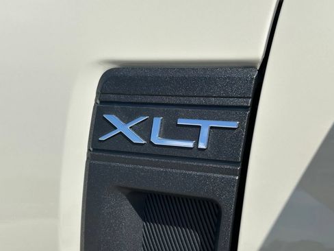 Used 2025 Ford Maverick XLT w/ XLT Luxury Package FWD image 14