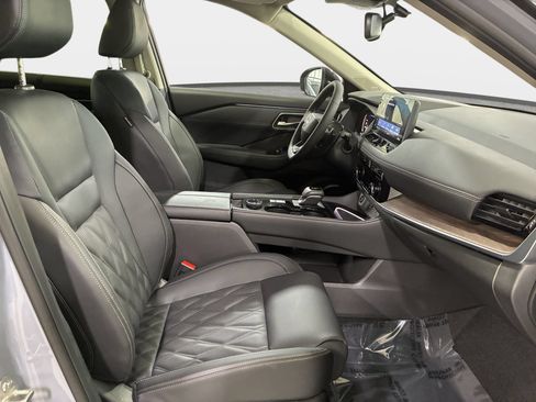 New 2026 Nissan Rogue Platinum AWD/4WD image 10