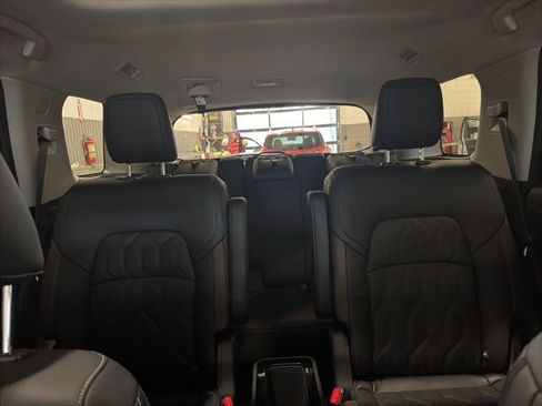 New 2026 Nissan Pathfinder Platinum image 28