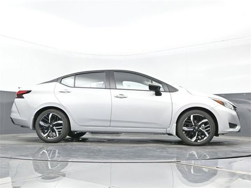 New 2025 Nissan Versa SR w/ Trunk Package image 26