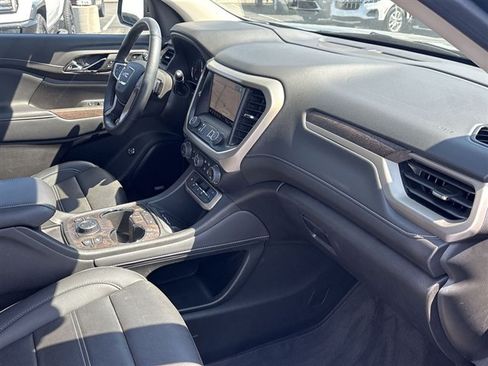 Certified 2023 GMC Acadia Denali w/ Denali Ultimate Package AWD/4WD image 29