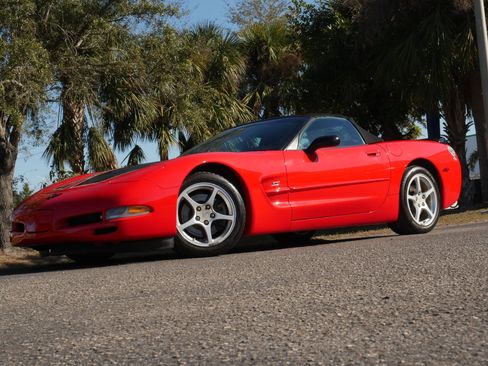 Used 2000 Chevrolet Corvette Convertible image 37