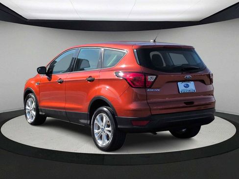 Used 2019 Ford Escape S image 6