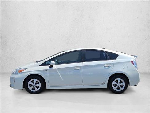 Used 2014 Toyota Prius Four FWD image 9