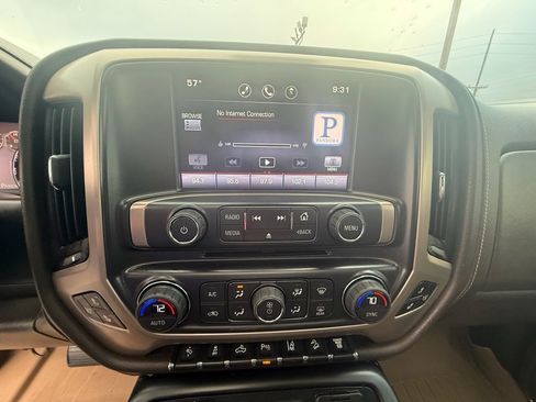 Used 2015 GMC Sierra 2500 Denali w/ Duramax Plus Package image 16