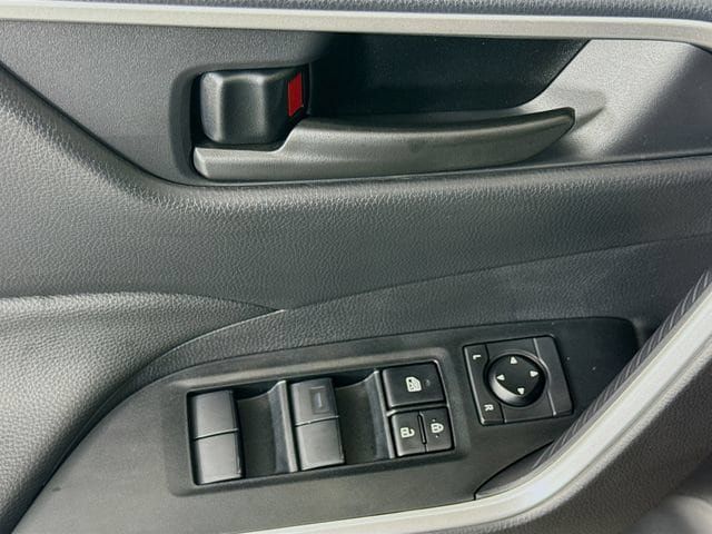Certified 2025 Toyota RAV4 LE AWD/4WD image 19
