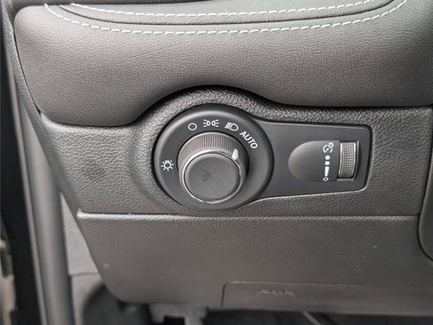 Used 2024 Dodge Durango SRT image 25