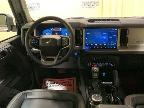 Certified 2025 Ford Bronco Outer Banks w/ Sasquatch Package image 24