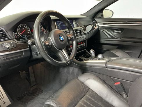 Used 2014 BMW M5 RWD image 21