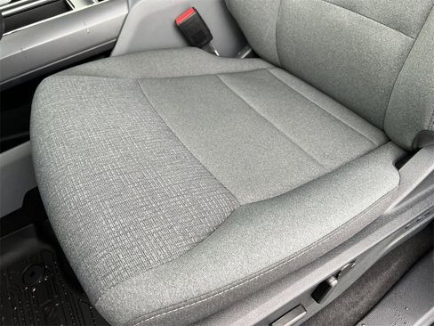 Used 2025 Ford F150 XLT w/ Equipment Group 302A MID image 11